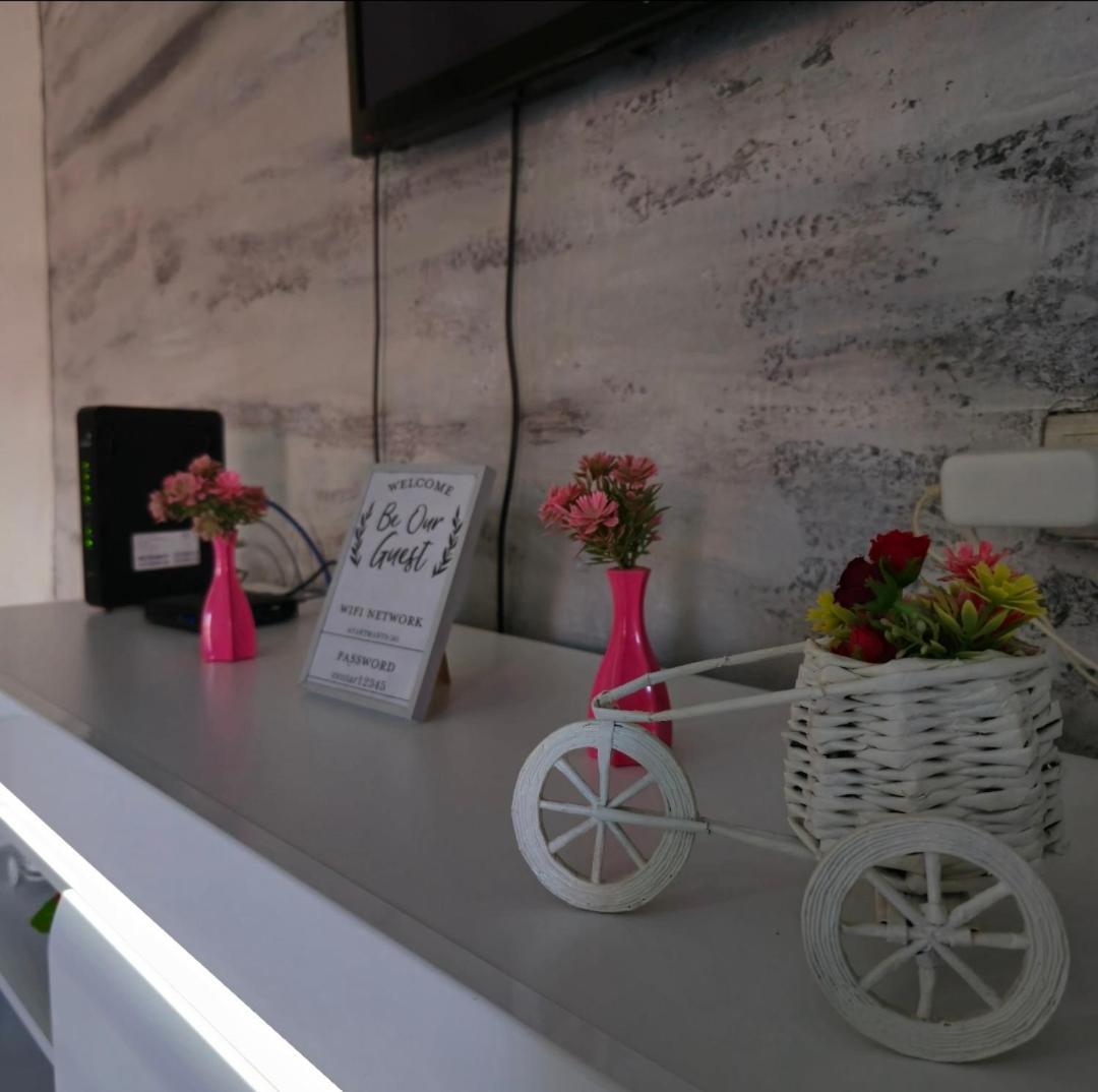 Apartment Center 23 بودغوريتْسا المظهر الخارجي الصورة